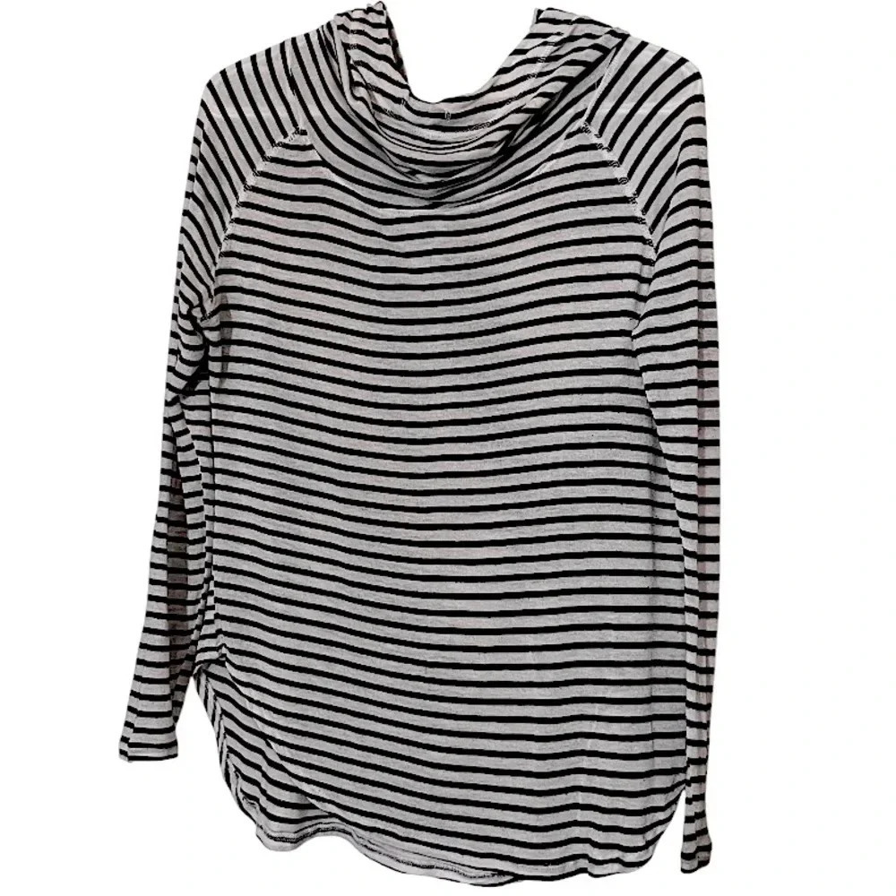 Medium Lightweight Hoodie with Scrunched Neck - Size US M